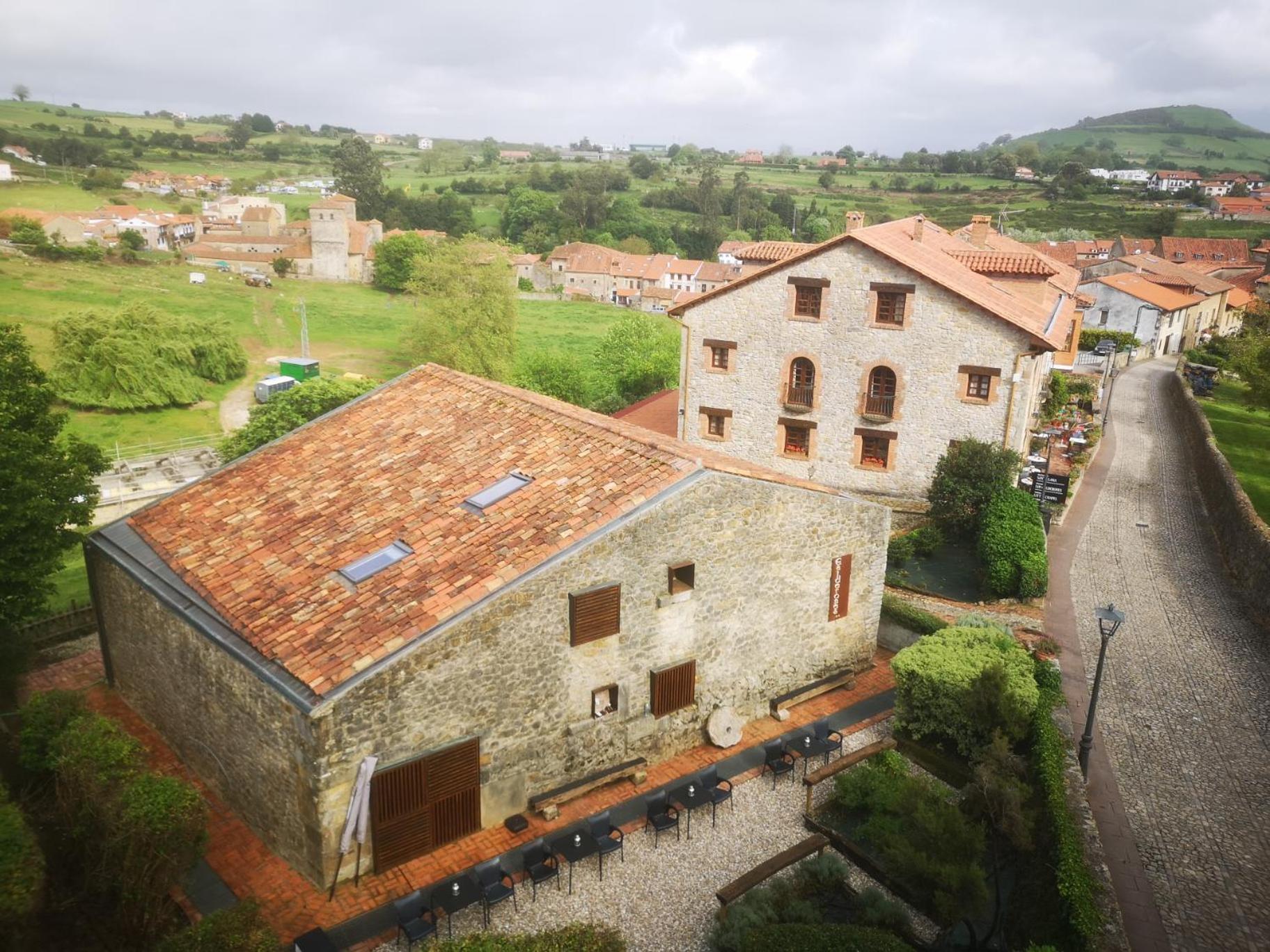 Hospederia Santillana Santillana del Mar Exterior photo